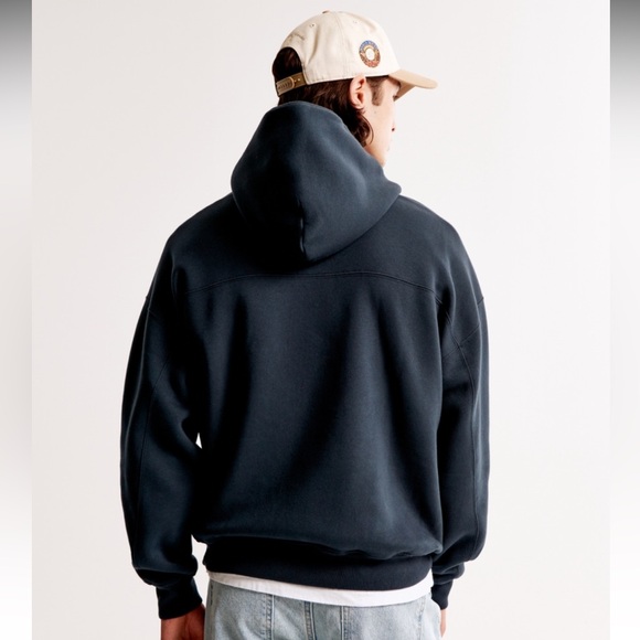 Essential Popover Hoodie - Picture 4 of 5